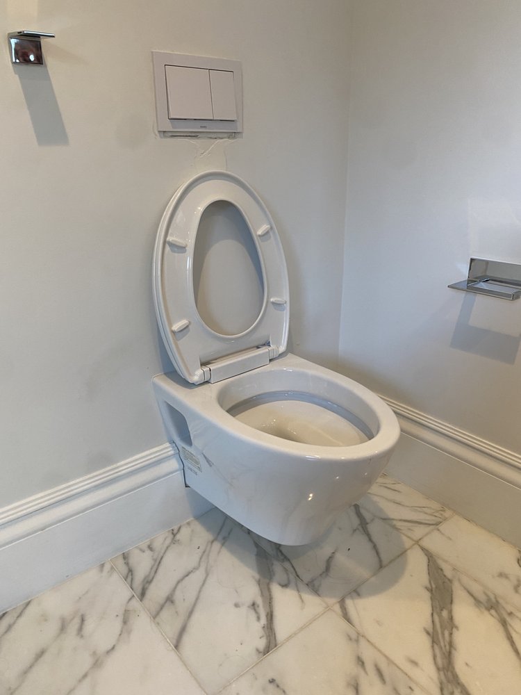 Slide of Es Handy Man