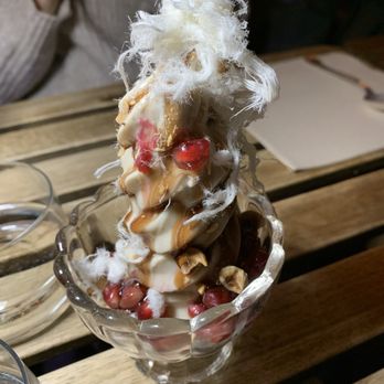 Shukette - The Mic Drop - Middle Eastern Near Me - New York, New York