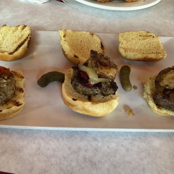 Leunig's Bistro - Slider trio - French Near Me - Burlington, Vermont