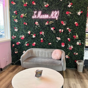 Le Macaron French Pastries - Cute photo op - Macarons Near Me - Albuquerque, New Mexico Le Macaron French Pastries - Cute photo op - Macarons Near Me - Albuquerque, New Mexico