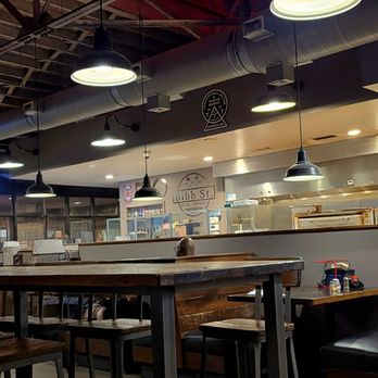 Bibb St Pizza Company - Dining room - Pizza Near Me - Montgomery, Alabama