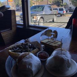 2 burgers 2 sandwiches 2 fries a fried zucchini and 3 drinks