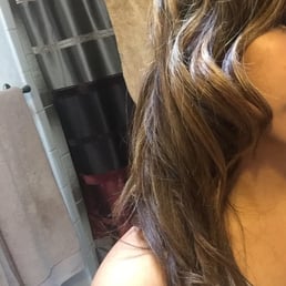 Had my hair curled at 9am, it looked like this 2 hours later. Not worth it Had my hair curled at 9am, it looked like this 2 hours later. Not worth it