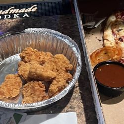 Tilly's Pizzeria - Boneless chicken