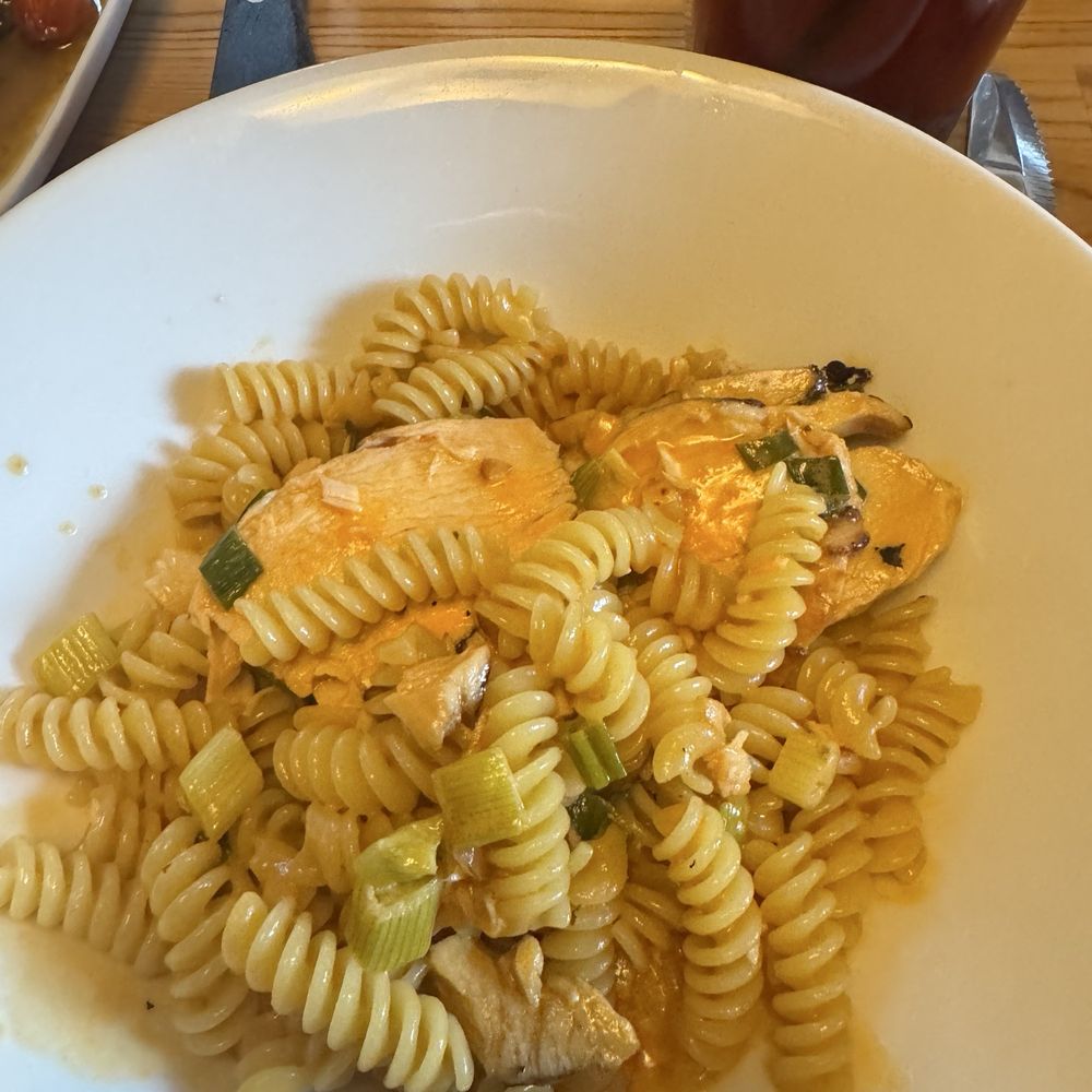 Cosimo's - Spicy Chicken Fusilli - Italian Near Me - Woodbury, New York Cosimo's - Spicy Chicken Fusilli - Italian Near Me - Woodbury, New York