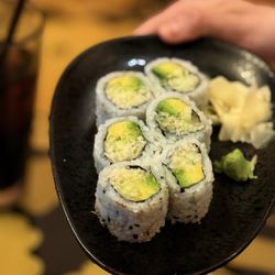 Raku - Crunchy Avo-Q Roll