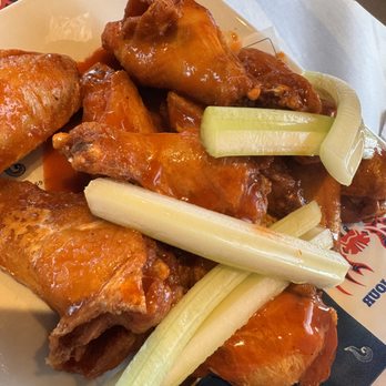 Crab Du Jour - Buffalo Chicken Wings - Seafood Near Me - Melrose Park, Illinois Crab Du Jour - Buffalo Chicken Wings - Seafood Near Me - Melrose Park, Illinois
