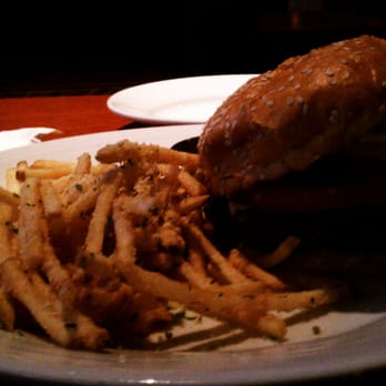 Pinstripes - New American Near Me - South Barrington, Illinois