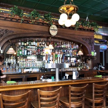 Brehon Pub - Pubs Near Me - Chicago, Illinois
