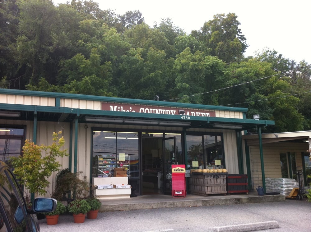 MIKE’S COUNTRY MARKET & GREENHOUSE 4330 Brandon Ave SW, Roanoke, VA