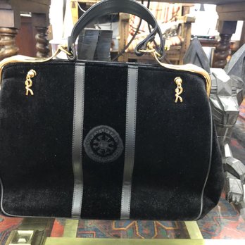 Consignment Boutique - Roberta de Camerino handbag - Accessories Near Me - Santa Fe, New Mexico