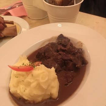 Le Fin de Siècle - Beef stew mashed potato - Brasseries Near Me - Brussel, BRU