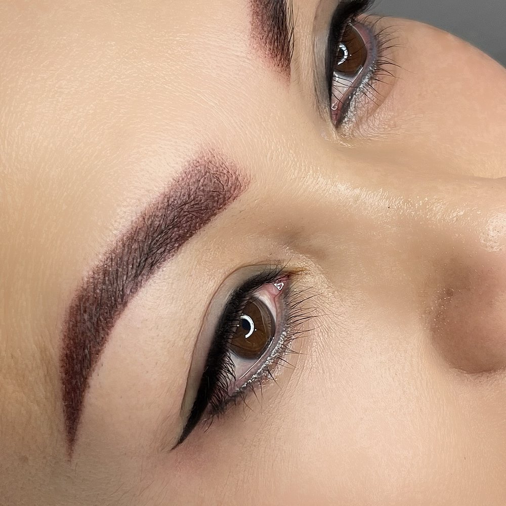 Feather Brows Logo