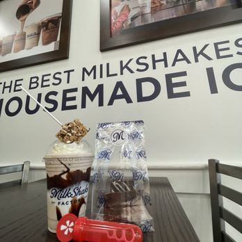 MilkShake Factory Nora - Campfire S'mores shake 2 sample of chocolate and bubbles - Chocolatiers & Shops Near Me - Nora, Indiana MilkShake Factory Nora - Campfire S'mores shake 2 sample of chocolate and bubbles - Chocolatiers & Shops Near Me - Nora, Indiana