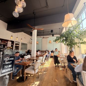 Lapisara Eatery - Inside - Breakfast & Brunch Near Me - San Francisco, California