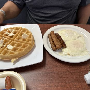 Maggie’s Kitchen - Waffle Combo breakfast - Cafes Near Me - Prescott Valley, Arizona Maggie’s Kitchen - Waffle Combo breakfast - Cafes Near Me - Prescott Valley, Arizona