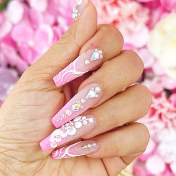 Vienna Nails & Lashes - Eyelash Service Near Me - San Jose, California Vienna Nails & Lashes - Eyelash Service Near Me - San Jose, California