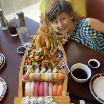 Sushi Sushi - Family Boat very good and the price was good. Very Fresh variety of fish. - Sushi Bars Near Me - Nampa, Idaho Sushi Sushi - Family Boat very good and the price was good. Very Fresh variety of fish. - Sushi Bars Near Me - Nampa, Idaho