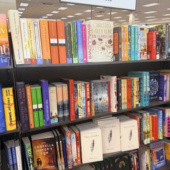Books-A-Million - Bookstores Near Me - Gainesville, Florida