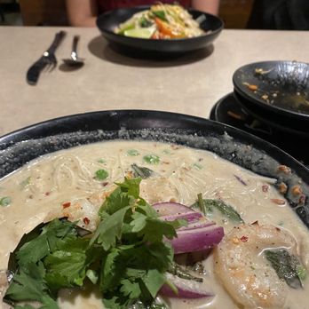 Lulu's Thai Noodle Shop - CURRIED COCONUT SHRIMP & CHICKEN - Asian Fusion Near Me - Westwood, Kansas Lulu's Thai Noodle Shop - CURRIED COCONUT SHRIMP & CHICKEN - Asian Fusion Near Me - Westwood, Kansas
