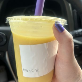 Essential Smoothies Cafe - Mango Twist - Juice Bars & Smoothies Near Me - Kankakee, Illinois