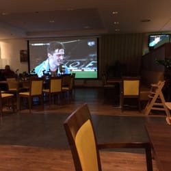 Holiday Inn Express Bremen Airport - Sky Sportsbar