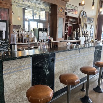 Corner Drug Cafe - Fountain - Breakfast & Brunch Near Me - Clifton, Texas