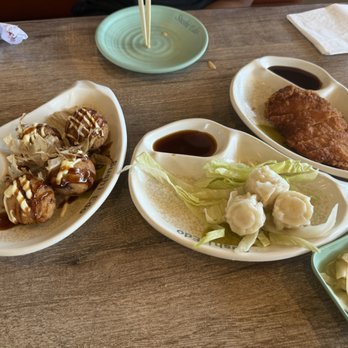 Sushi Edo - Takoyaki, shumai, katsu - Sushi Bars Near Me - Rolling Meadows, Illinois