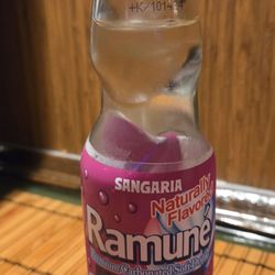 Hooks Sushi Bar & Thai Food - Japanese Soda