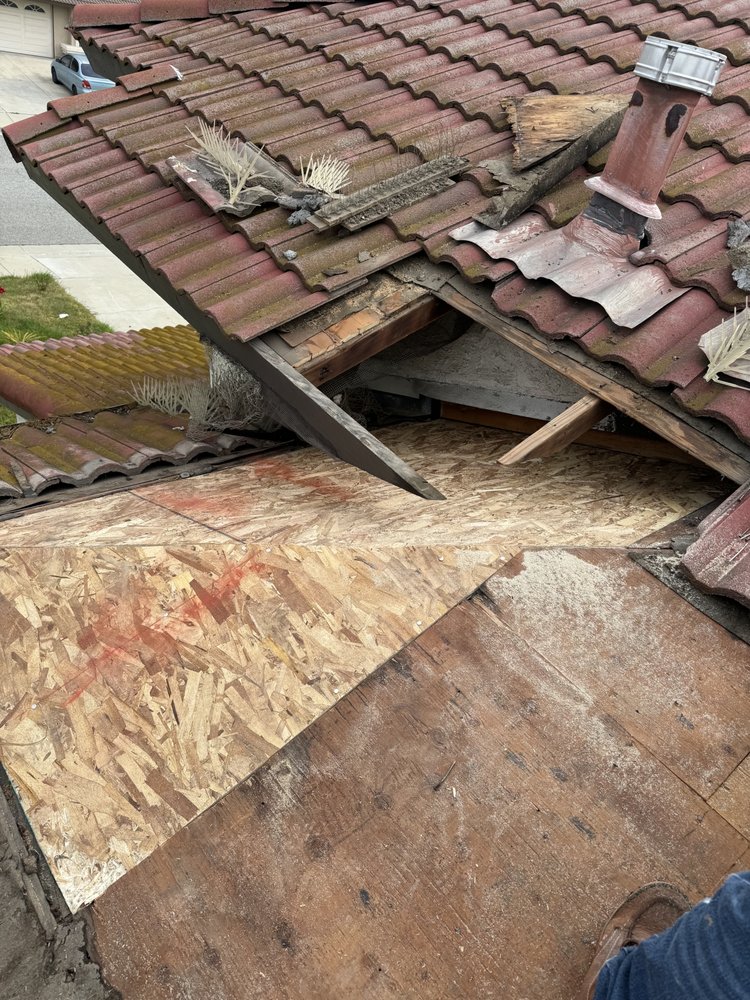 Slide of B & M Roofing