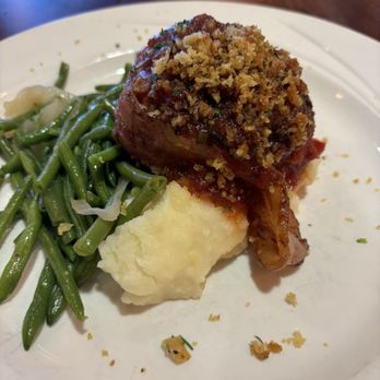 The Keeter Center - Meatloaf Mignon - Hotels Near Me - Point Lookout, Missouri