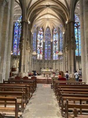 Basilique Saint Nazaire by null
