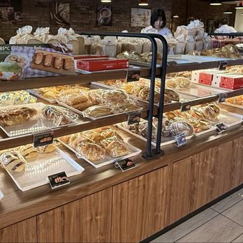 85°C Bakery Cafe-Northridge - Pastry selection #2 at 85c Bakery, Northridge CA - Bakeries Near Me - Northridge, California