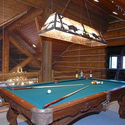 Tunnel Creek Lodge - Perfectly appointed, you'll find lots of "play" space throughout this ideal family get-a-way.