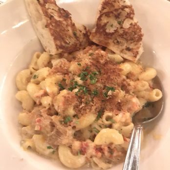 Chester's Kitchen and Bar - lobster mac - New American Near Me - Rochester, Minnesota