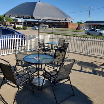 Seeing Double Speakeasy Bar - Outdoor seating - Cocktail Bars Near Me - North Olmsted, Ohio