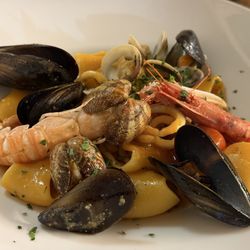 Bagni Marina Stabilimento Balneare - Paccheri ai frutti di mare