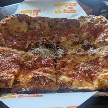 Federal Pizza - Detroit style cheese - Pizza Near Me - Phoenix, Arizona Federal Pizza - Detroit style cheese - Pizza Near Me - Phoenix, Arizona