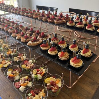 tidbit catering - Amazing presentation and excellent food!   Ordered catering through Tidbit for my daughter's baby shower. Excellent!!!! - Caterers Near Me - Woodridge, Illinois