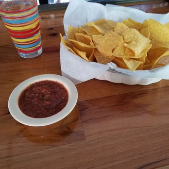Coyote's Mexican Grill - chips and salsa - Mexican Near Me - Decatur, Georgia