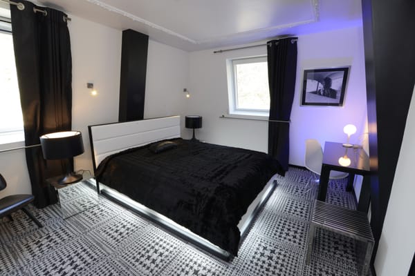 Art Hotel Tours by null