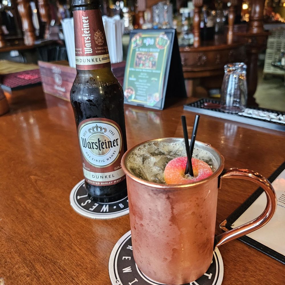 Cocktails! Kentucky Peach and Warsteiner Dunkel. Cocktails! Kentucky Peach and Warsteiner Dunkel.