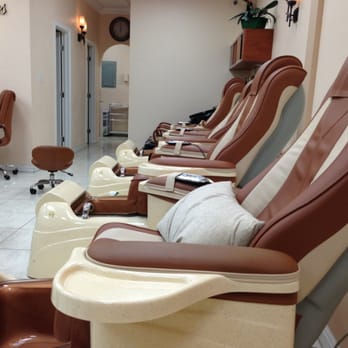 Fantasy Beauty And Spas - Super Comfy Chairs - Nail Salons Near Me - Hermosa Beach, California Fantasy Beauty And Spas - Super Comfy Chairs - Nail Salons Near Me - Hermosa Beach, California