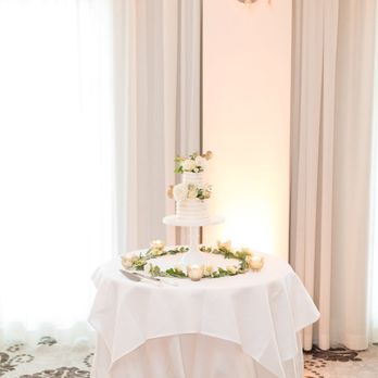Wedding Kate - This cake! Photo by Katrina Jayne Photography - Wedding Planning Near Me Wedding Kate - This cake! Photo by Katrina Jayne Photography - Wedding Planning Near Me