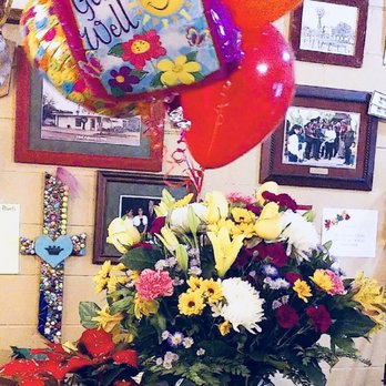 Country Gardens And Seed - Yolanda & her team created a phenomenal arrangement. - Nurseries & Gardening Near Me - Uvalde, Texas Country Gardens And Seed - Yolanda & her team created a phenomenal arrangement. - Nurseries & Gardening Near Me - Uvalde, Texas