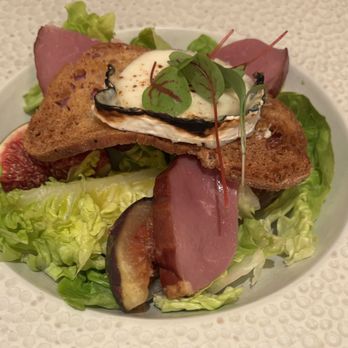 O Faia - salad with fresh figs and duck proscuitto - Seafood Near Me - Lisbon, 11