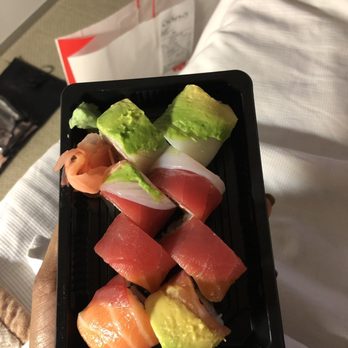 Restaurant Onaji - Rainbow roll - Japanese Near Me - Sitges, B