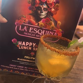 La Esquina Restaurant - Mexican Near Me - Davie, Florida