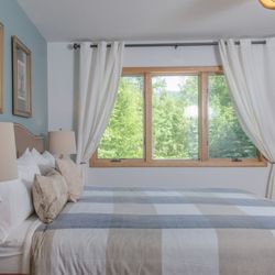 Meadow Lake View Bed and Breakfast - Tamarack Suite