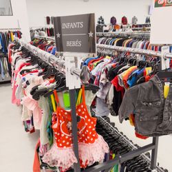 Brand Marca Thrift - Inside of the store